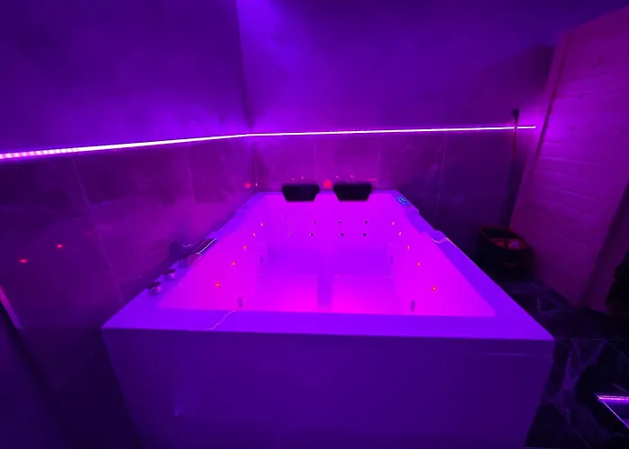 Wellness Mit Whirlpool & Sauna